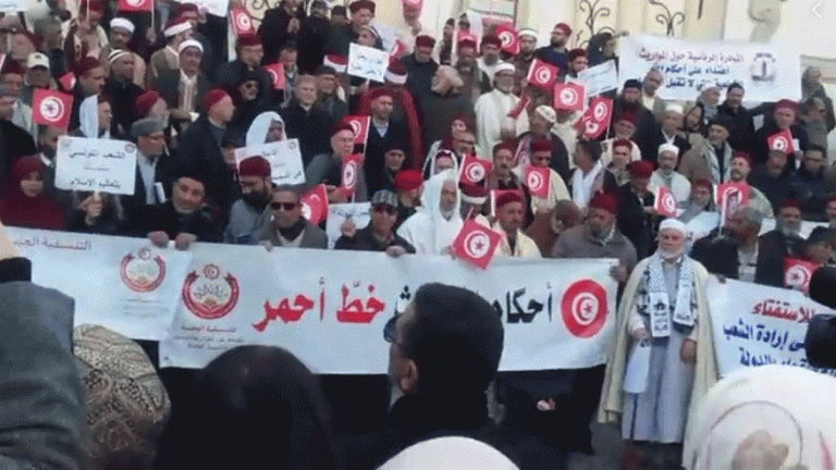 أئمة تونسيون يحتجون على “المساواة في الإرث” ويطالبون البرلمان بـ”إسقاطه”