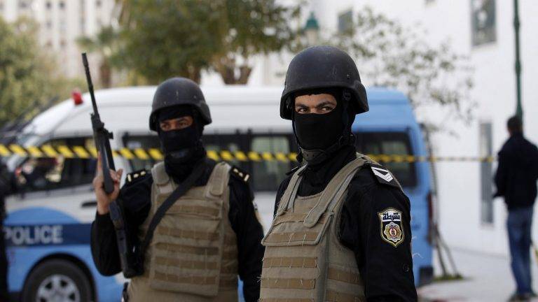 اتهام طفلة تونسية بقتل أمها وجدتها.. تفاصيل صادمة بقضية “جريمة قبلاط”