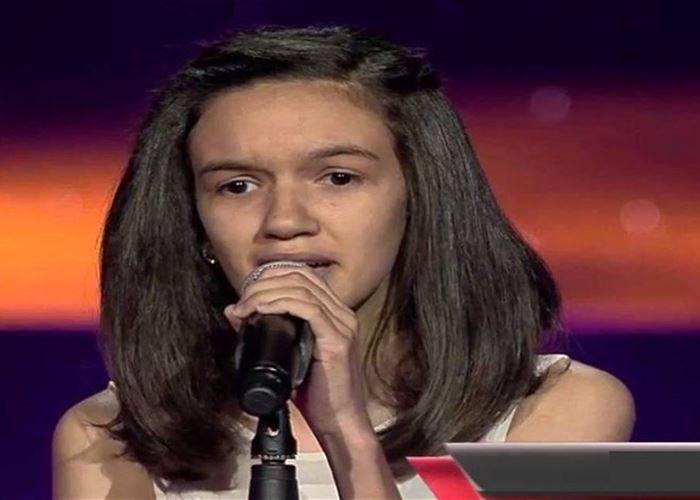 هل توفيت طفلة The Voice Kids بجلطة دماغية؟!