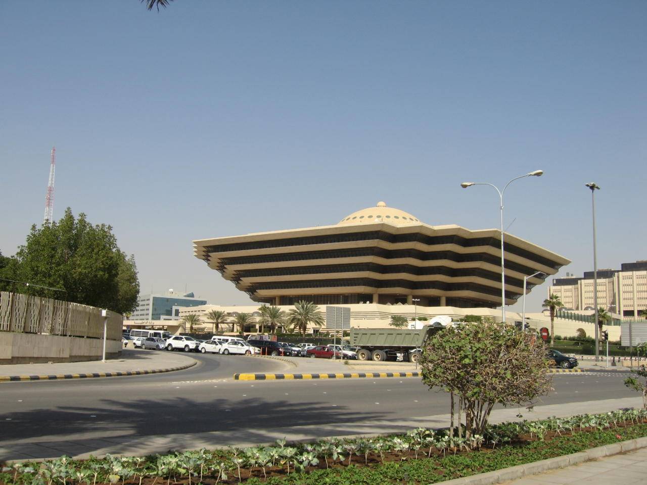السعودية: جمع التبرعات دون إذن "جريمة لتمويل الإرهاب"