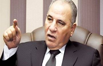 الزند يناقش قانون الاحوال الشخصية للمسيحين بالكاتدرائية