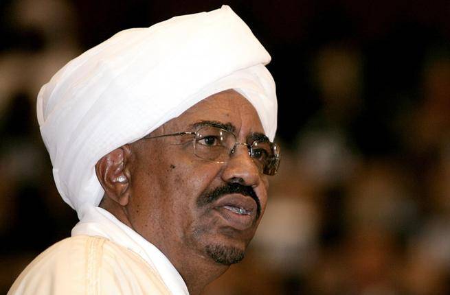 الرئاسة السودانية: البشير يعود إلى الخرطوم الإثنين