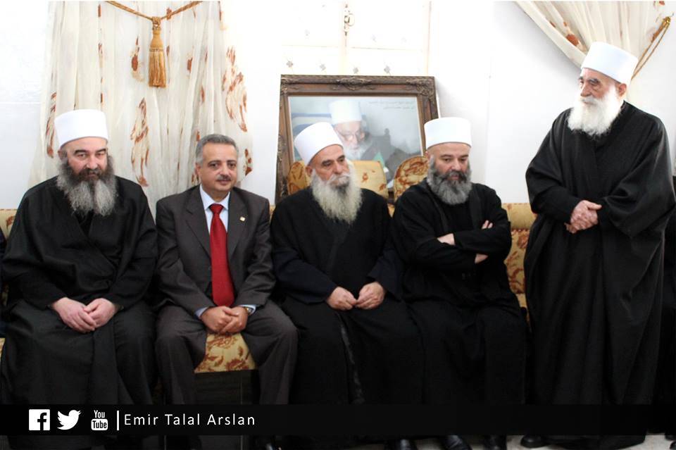 أرسلان يتصل بمشايخ عقل الموحدين الدروز في سورية متضامناً