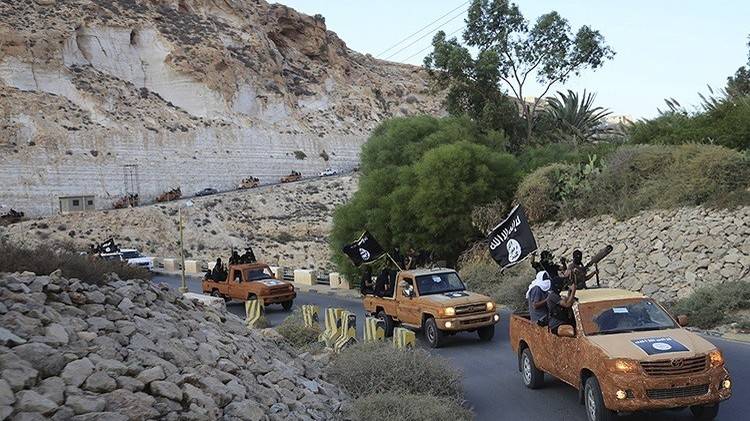 برلين تحذر من احتمال انضمام 200 ألف متطرف ليبي إلى 