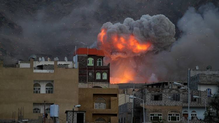 اليمن.. عشرات القتلى في تفجير سيارة مفخخة قرب مسجد قبة المهدي بصنعاء