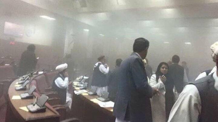 مقتل 7 مسلحين هاجموا البرلمان الأفغاني