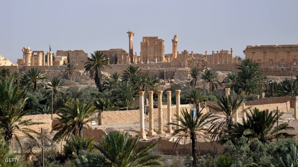 داعش يفجر ضريحين "دينيين" في تدمر