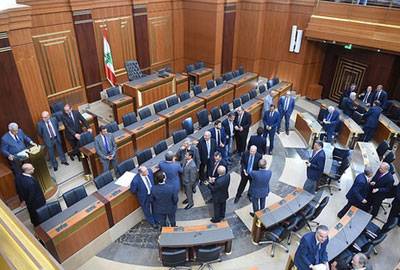 لا جديد في ساحة النجمة لانتخاب الرئيس سوى الموعد
السـنيورة : لا أعرف تفاصيل «الفيديو»
حماده عاتب على الراعي