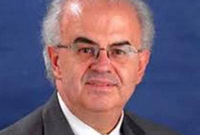 بلد تخلّى عن سلطاته الثلاث ماذا سيحصل بالإقتصاد؟!