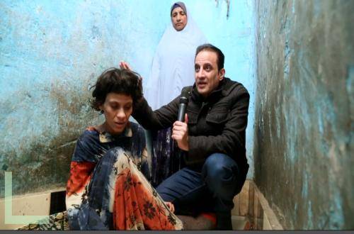 بالفيديو .. فتاة مقيدة بالسلاسل منذ 35 عاماً