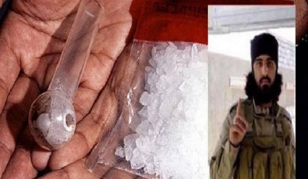 ما هو نوع المخدرات التي كان يتعاطاها منفذ جريمة مسجد الإمام الصادق في الكويت ؟