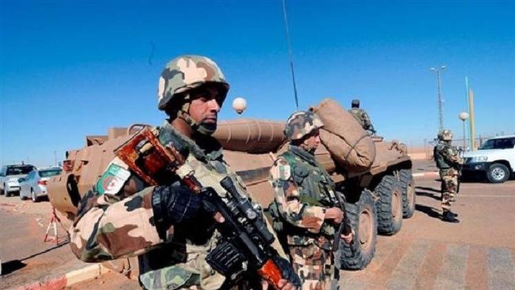 نشر 25 ألف جندي جزائري على الحدود مع تونس