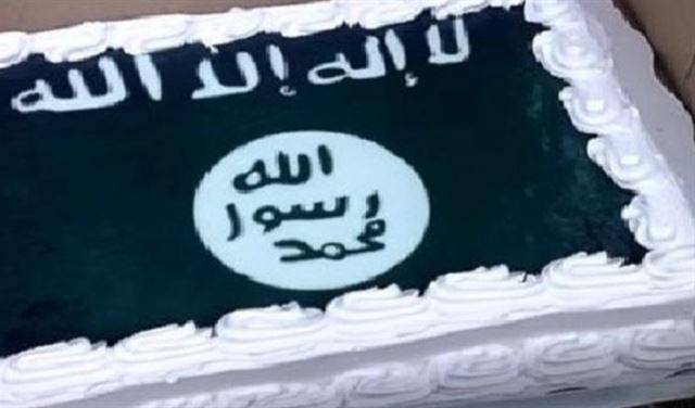 بالصورة.. قالب حلوى بزينة "داعشية"