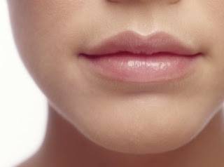 خطوات لمنع تشقق شفتيك خلال الصوم