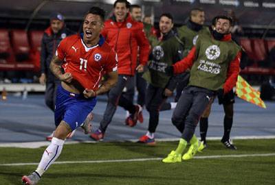 كوبا أميركا 2015 في كرة القدم: فارغاس يقود تشيلي الى النهائي بعد غياب 28 عاماً