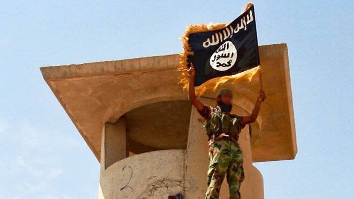سوريا: للمرة الأولى.. تنظيم "الدولة الإسلامية" يقطع رأسي امرأتين علنا