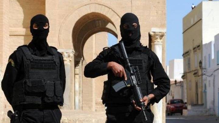 مواجهات بمدينة تونسية إثر إغلاق مسجد