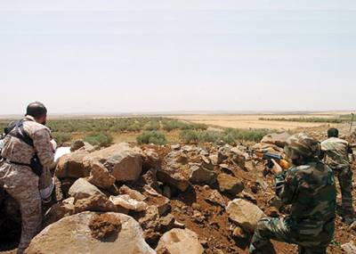 الجيش السوري والمقاومة خرقا مواقع المسلحين في الزبداني
السيطرة على منطقة الجمعيات وفصل المدينة عن سرغايا والحور