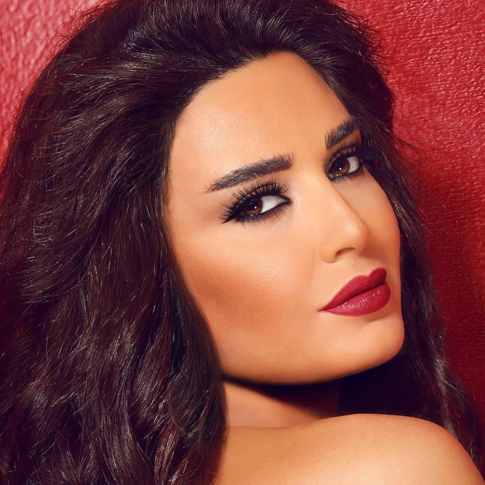 كيف ردّت سيرين عبد النور على النقد الموجّه إليها؟