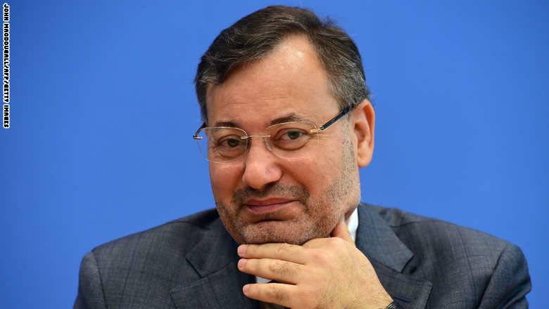أحمد منصور يعتذر للمغاربة إثر وصفه لبعضهم بـ"السفلة والشواذ"