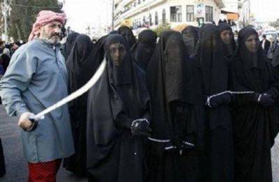 هذا ما يفعله داعش بالنساء في شهر رمضان!