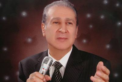 أعلن عن إطلاق أغاني جديدة قريباً جداً خبأها في جعبته لكبار الشعراء والملحّنين
مروان محفوظ لـ «الديار» : تأثرتُ بوديع الصافي وانتميتُ الى جامعة الرحابنة 
الأغنية والفن اليوم  بشكل عام ينحدران كالصاروخ ونحن في زمن الانحطاط
