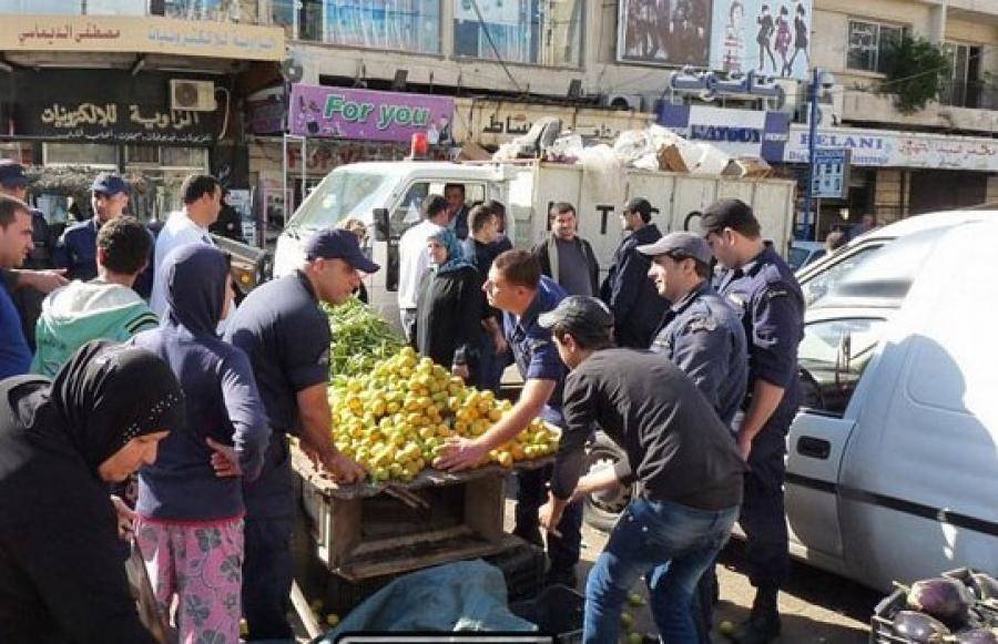 إزالة البسطات المخالفة في أسواق مدينة صيدا