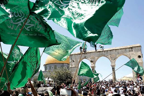 250 ألف فلسطيني يصلّون في الاقصى