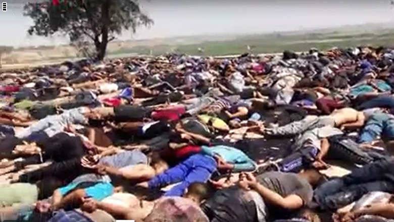 صور جديدة ومرعبة في فيديو "داعش" لتنفيذ "مذبحة سبايكر" ويتضمن محادثة المجندين في لحظة الإعدام