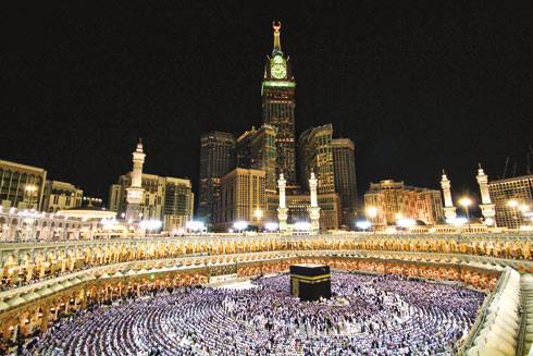 مليونا مصل بالمسجد الحرام في الليلة السابعة والعشرين من رمضان