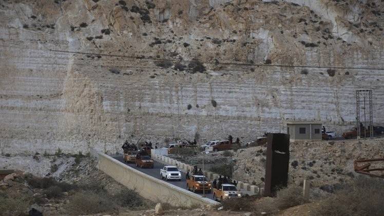 “داعش” يقر بخسارته مدينة درنة ويتوعد بالانتقام