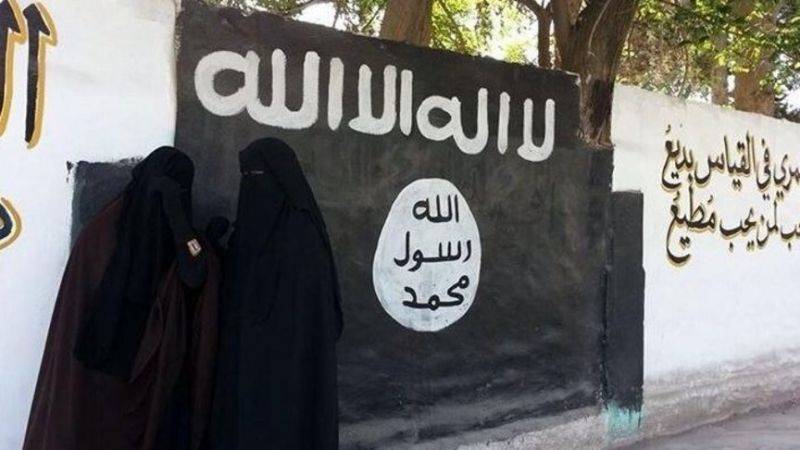 شروط صادمة لخروج المرأة من بيتها بحسب "داعش"