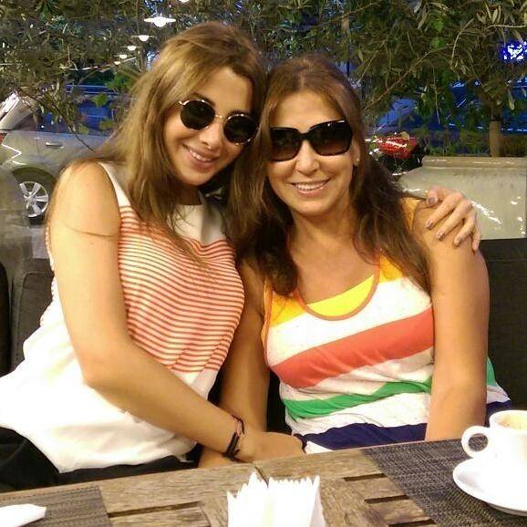 بالصورة.. نانسي عجرم مع صديقة عمرها