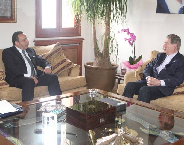 فتوح بعد لقائه الرئيس الجميّل
تجنيد خبرات إتحاد المصارف 
لإنجاح صناعة المؤتمرات الاقتصاديّة