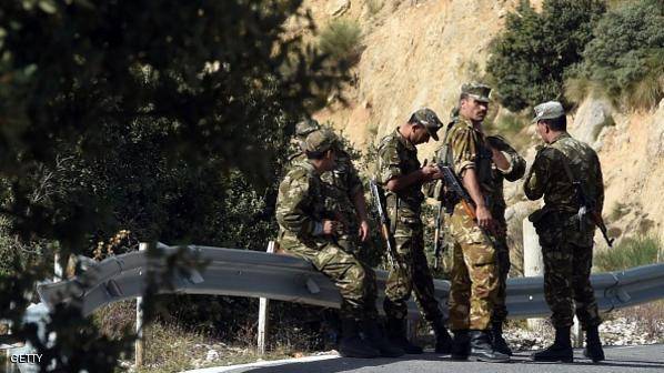 الجيش الجزائري يقتل 16 مسلحا في عين الدفلى