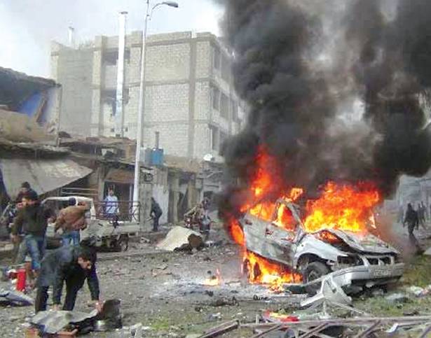 فطر حزين في العراق : مئات القتلى والجرحى
«داعش» يفجر سيارة محمّلة بـ3 اطنان من المتفجرات