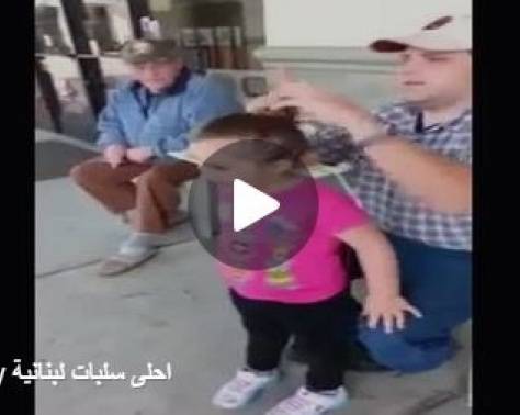 بالفيديو- أب يبتكر أفضل وأسرع طريقة لربط الشعر!!