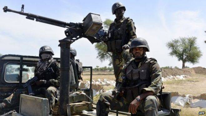 مقتل 13 شخصا على الأقل في هجومين انتحاريين بالكاميرون