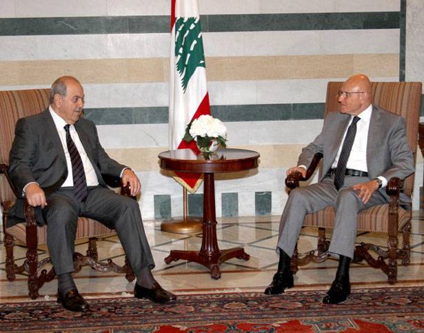 سلام استقبل علاوي وقزّي
وسفير لبنان في روما