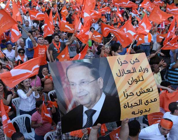 الكفة تميل في المعركة للفريق العوني