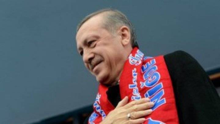 صحيفة تركية تطرد محررا نشر تغريدة استهدفت أردوغان