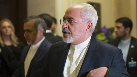 ظریف یصل الی النجف