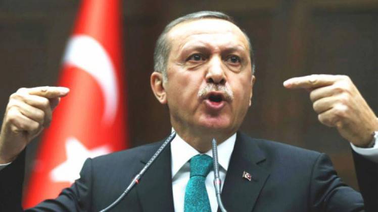 أردوغان بدأ يحارب على جبهتين
