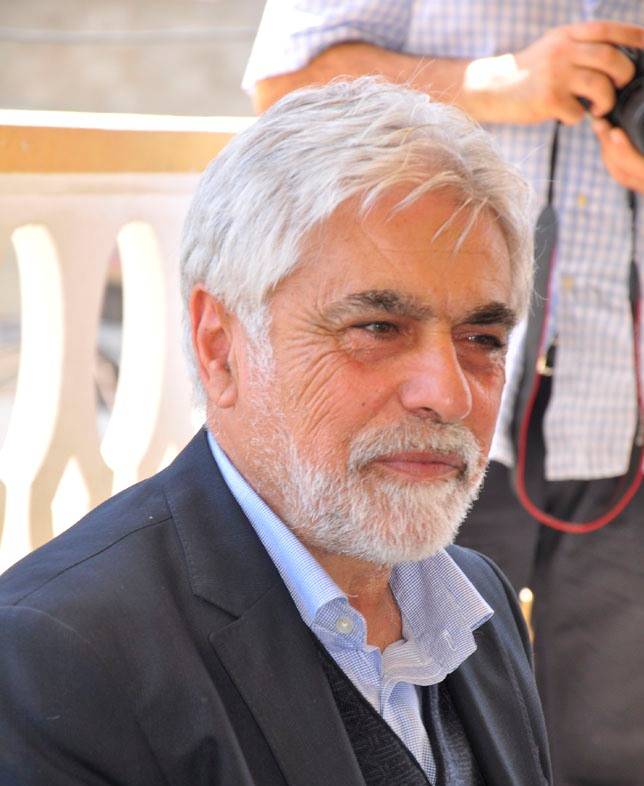 صالح: التهديد باستقالة الحكومة تزيد الأزمة تعقيدا