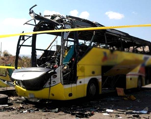 مصر: 18جريحاً في انفجار استهدف
حافلة تابعة لقوات الأمن