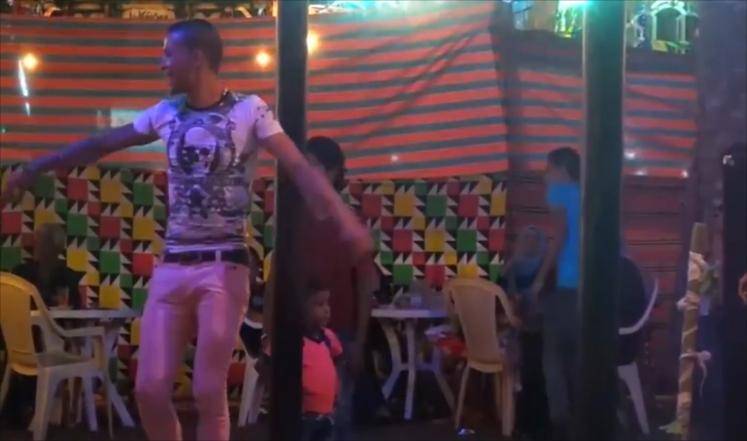 في مصر.. ساحات المساجد حلبات للرقص