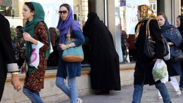تسريح 47 ألف إيرانية بسبب إجازة الأمومة