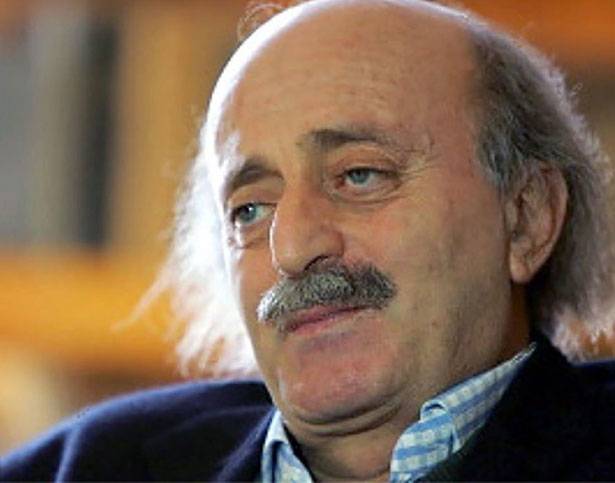 جنبلاط يفتح الباب امام الفيدرالية في ازمة النفايات
