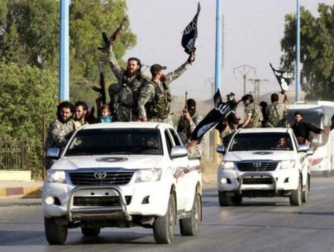 ألماني أغراه "داعش" بأربع زوجات وسيارة