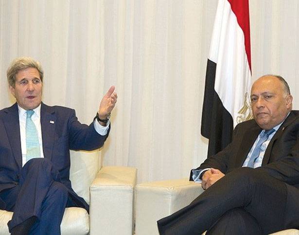 كيري بدأ جولته الشرق أوسطيّة :
سنتعاون مع مصر لمكافحة الإرهاب